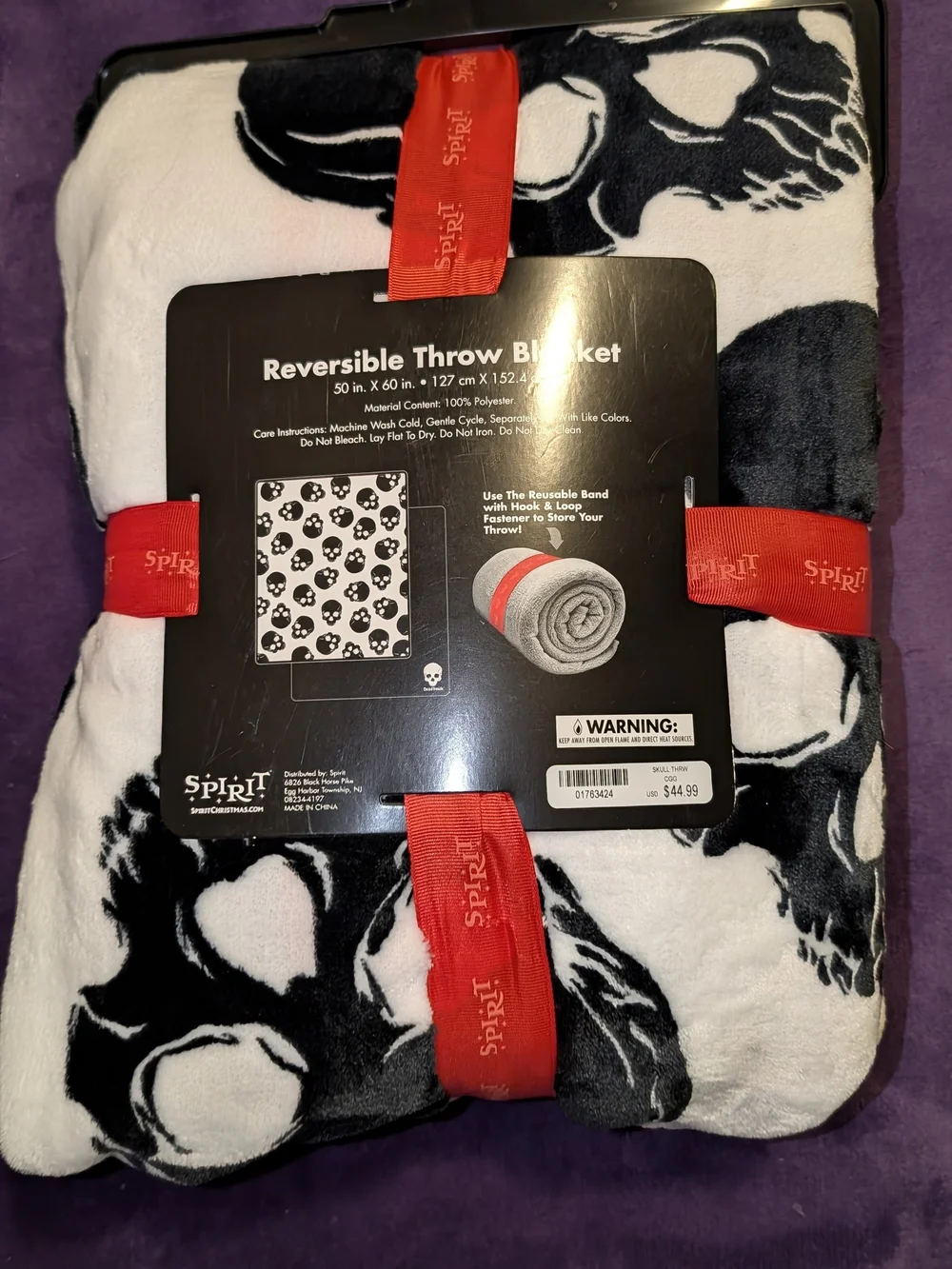 NWT Spirit Halloween Reversible Skull Throw Blanket 50x60 Deadstock